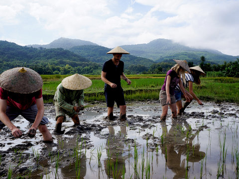 Laos Family Retreat 