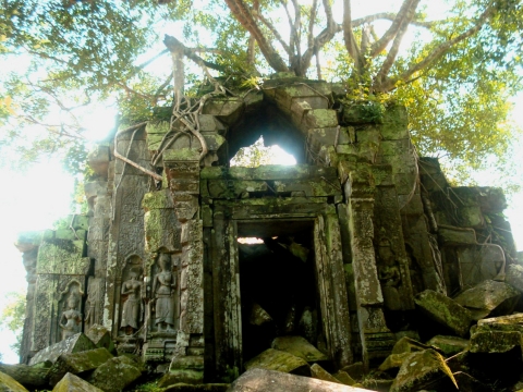 Beng Mealea - Kampong Kleang Tour 
