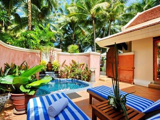 Deluxe Beachfront Villas with plunge pool 
