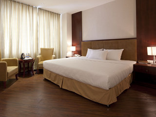 EXECUTIVE DELUXE ROOM
