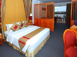 Executive Suite room
