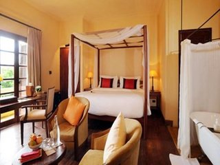Le Petit room