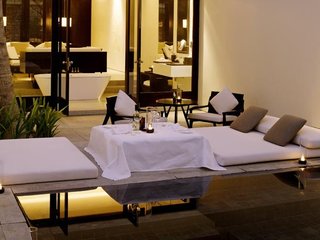Pool Suite