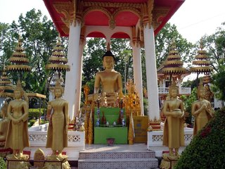 Xieng Khuang – Vientiane (B, L) 