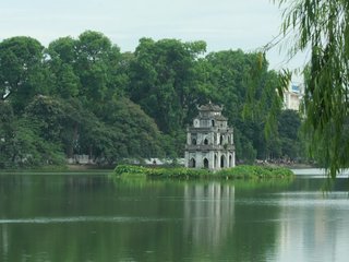 Halong – Hanoi (B, L)