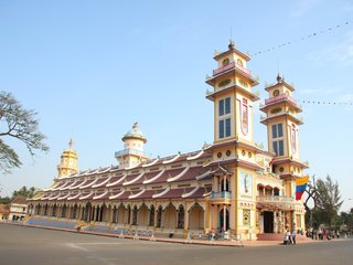 Saigon – Tay Ninh– Cu Chi Tunnels (B, L)