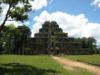 Siem Reap – Stung Treng (B, L)