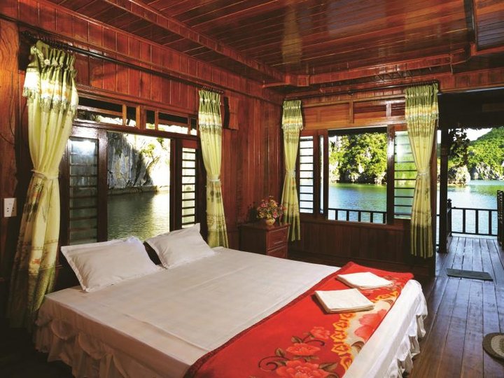 Cat Ba Sandy Beach Resort