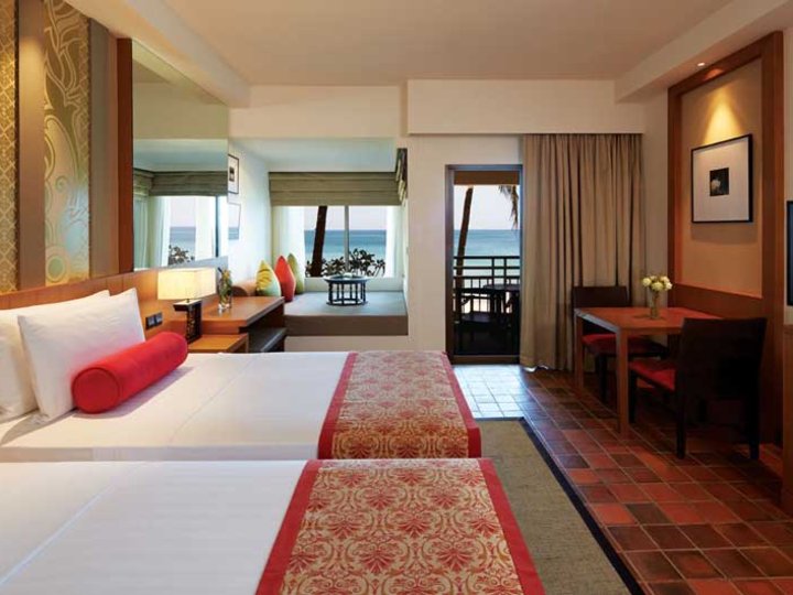 Outrigger Laguna Phuket Beach Resort