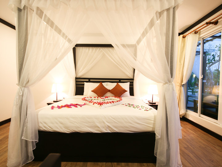 Legacy Hotel and Resort