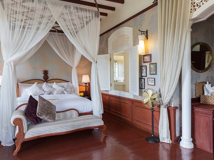 Luangsay Residence