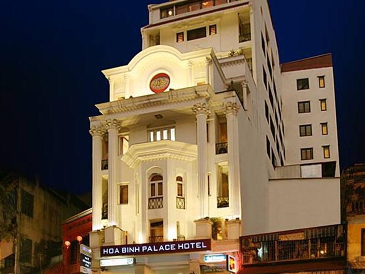 Hoa Binh Palace 