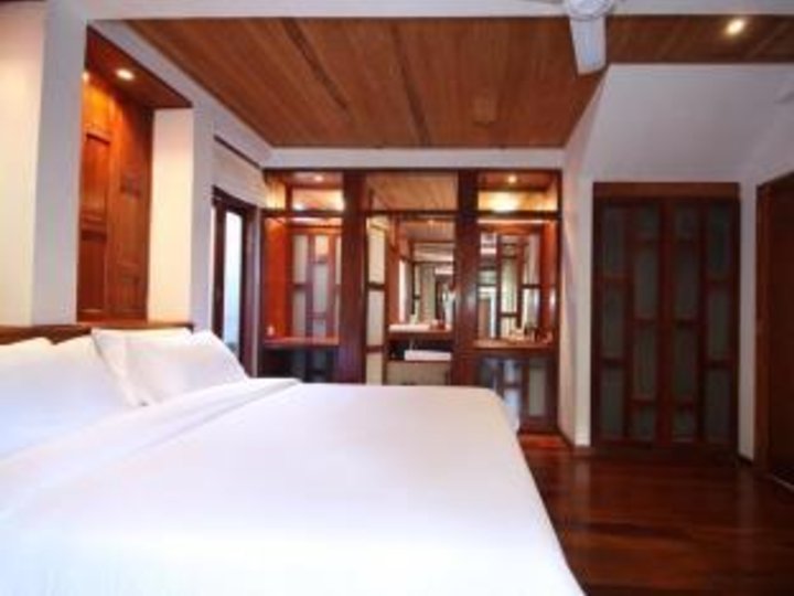 Sala Prabang Mekong Riverside