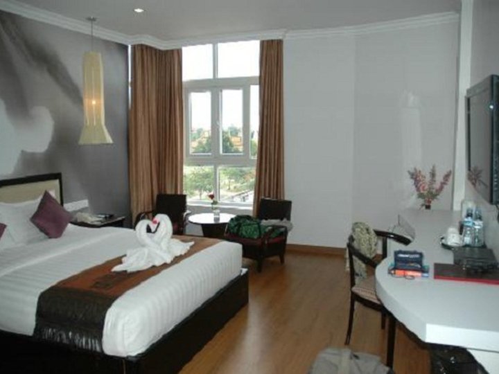 King Grand Boutique