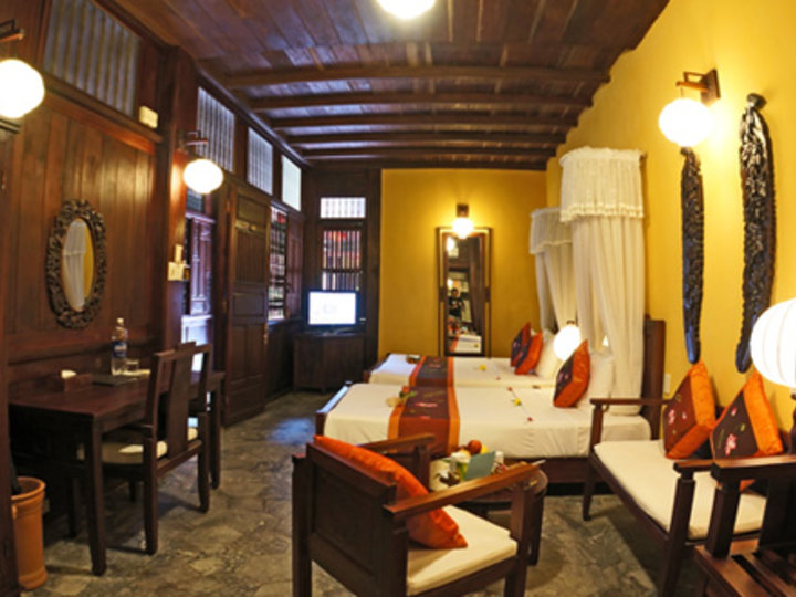 Vinh Hung Heritage