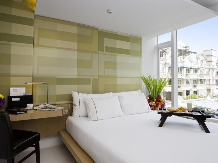 Le Fenix Sukhumvit Hotel