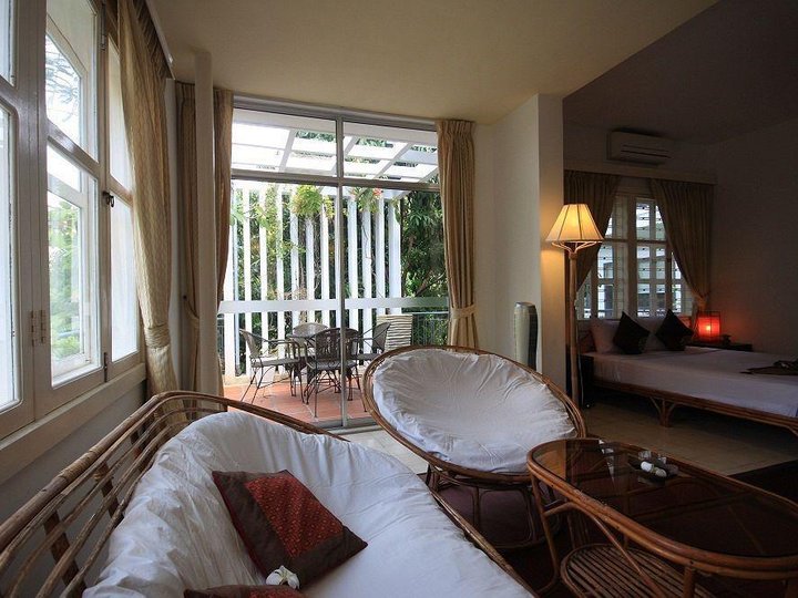 Frangipani Villa 60s